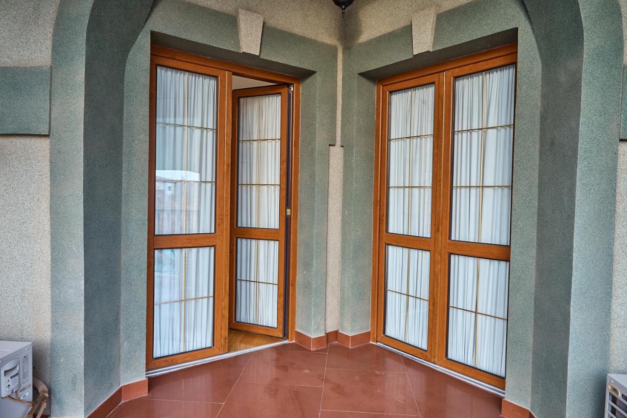 Queens Hotel طشقند المظهر الخارجي الصورة